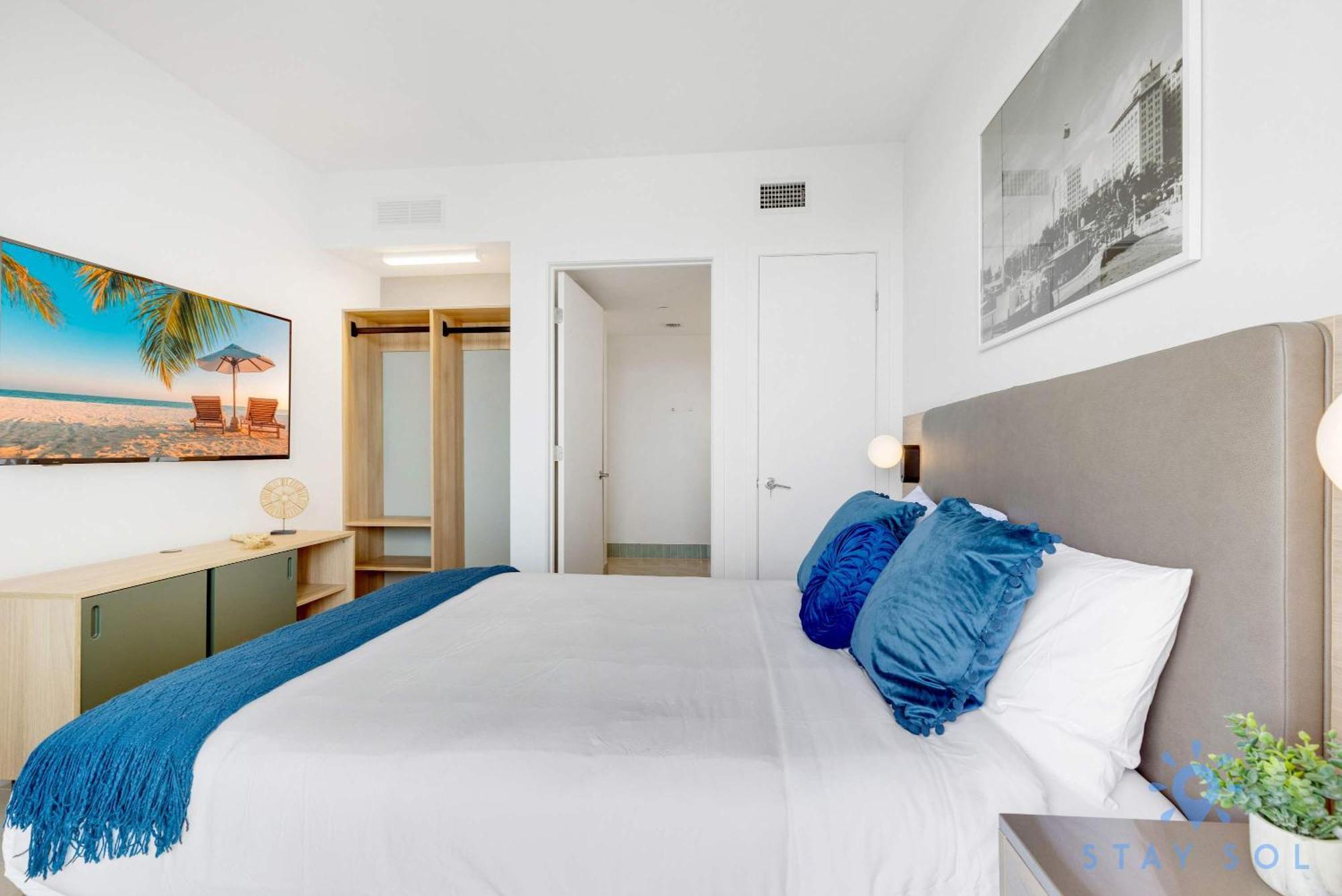 Luxury 2 Bedrooms Balcony Pool & Gym Appartamento